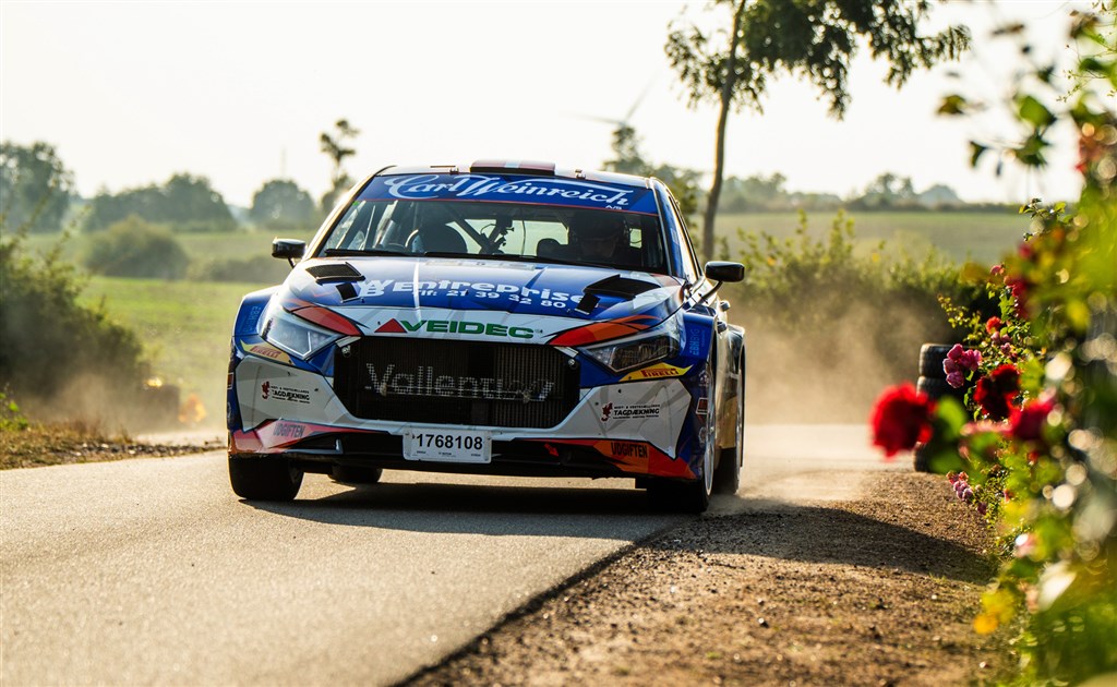 Lørdag køres resten af de i alt 12 hastighedsprøver, som indgår i det tyske mesterskabsløb ADAC Ostsee Rallye i Holsten.
(Foto: Sascha Dörrenbacher)